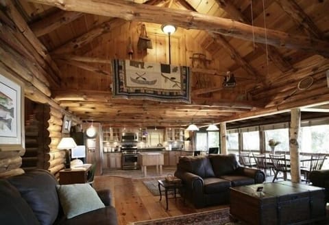 Cathedral family RM w/window wall toward lake