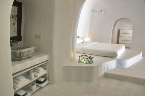 main open bedroom