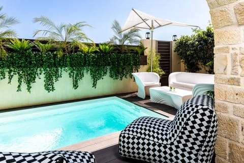 Villa Nayana...your private beachfront haven!