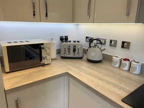 558adfce-631a-4d19-ab74-ccf3244c42b9