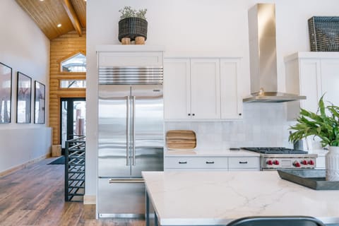 Plenty of fridge space for food storage  