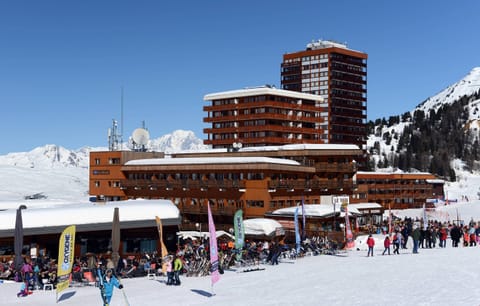 Enjoy the slopeside location!