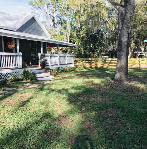 The perfect Little Cottage for your Family Private Stay! 🌳