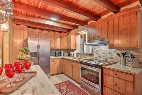 Kitchen | Well-Equipped