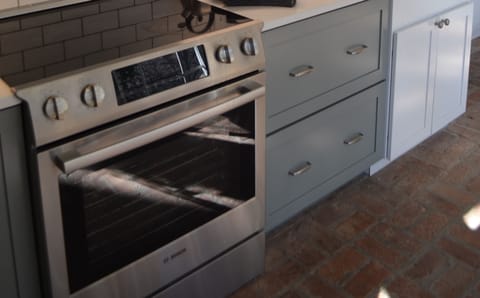 Two ovens plus microwave make preparing holiday meals easy.   