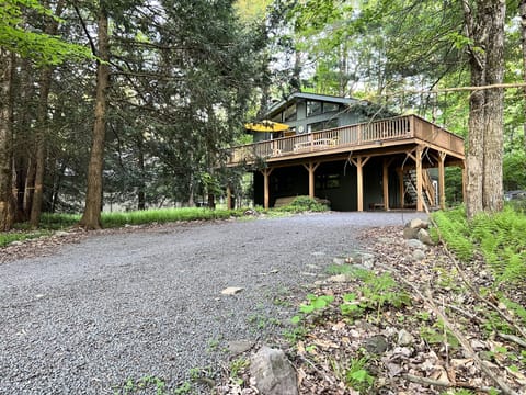 New paint on the Golden Owl PA!