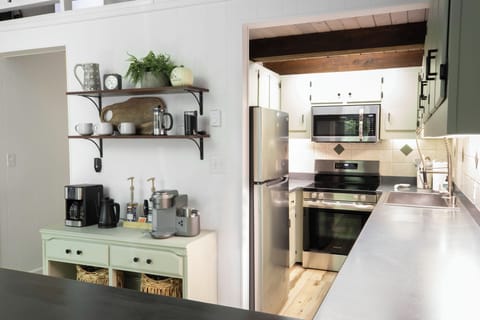 Full Kitchen + Cozy up to our coffee bar featuring both Keurig & Drip Makers.