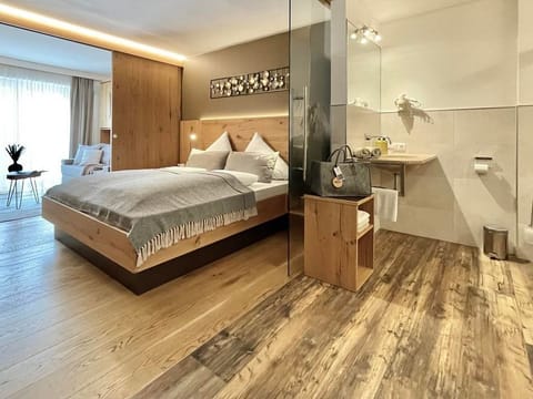 Juniorsuite Morgenstund - moser-Hochkönig Genuss Wirtshaus Hotel Bed and Breakfast in Maria Alm