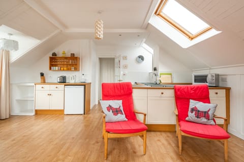 Castle Cottage Open Plan Living Room / Kitchen