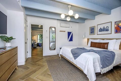 C2Bedrooma