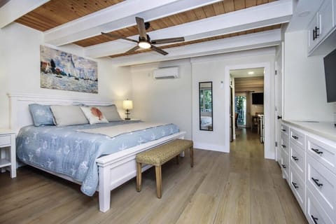 C12Bedrooma