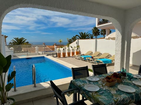 Please note that although we aim to represent our properties as accurately as possible, the pool table is no longer available at this property.