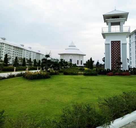 SEAView BEACH Front with Huge Sport Club