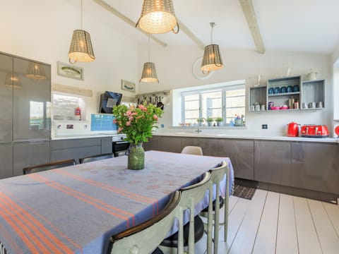Kitchen/diner | The Cow Shed, Bishopswood, near Honiton