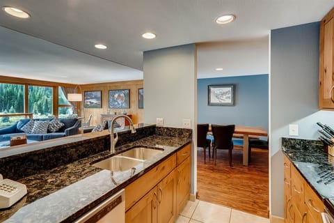 Kitchen area within a 4 bedroom in Lakeside Village