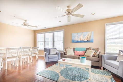 Welcome to 31568 Winterberry PKWY
#207