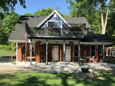 Welcome to Doc’s Lake House