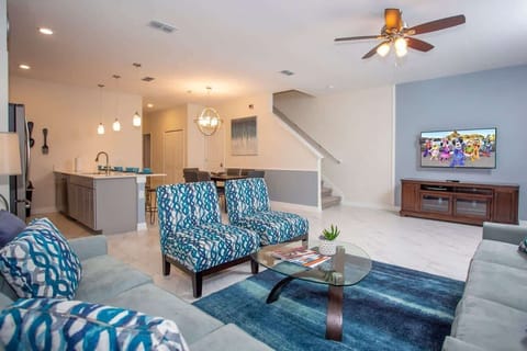 Beautiful Living Room W TV 