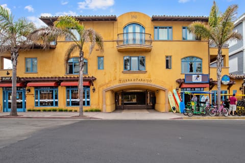 View of Complex just steps from Pier