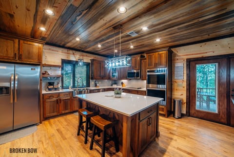 ABeautifulView.BrokenBow4