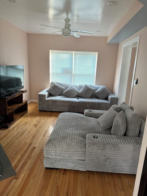 Living room area with sleeper sulfur