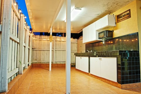 Tiki Toss/ Outdoor kitchen