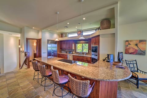 Breakfast Bar & Kitchen | Dishware & Flatware