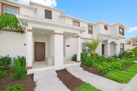 4834MemoriesLane,StoreyLake_01