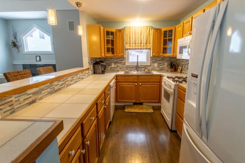 Main Level | Kitchen