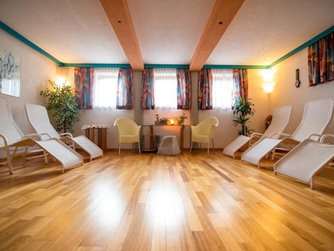 Double room with north-facing balcony - Almhotel Fichtenheim House in Carinthia, Austria