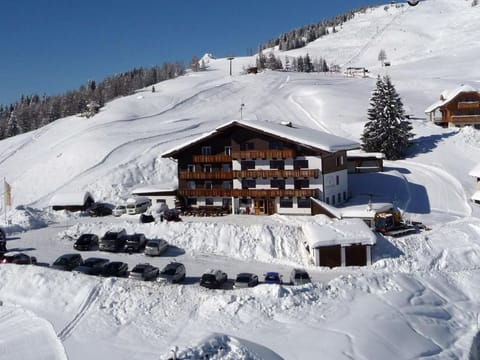 Double room with south-facing balcony - Almhotel Fichtenheim House in Carinthia, Austria