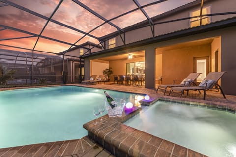 Villa Swimming pool and hot spa