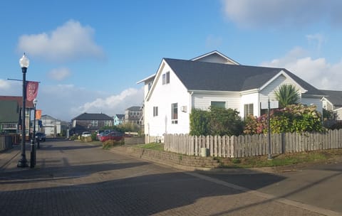 Steps to Nye Arch walkway to beach