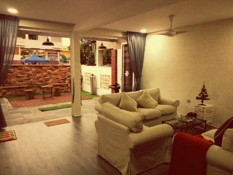 Relax Station Homestay