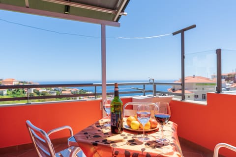 Wrap around Verander with a view to the ocean
