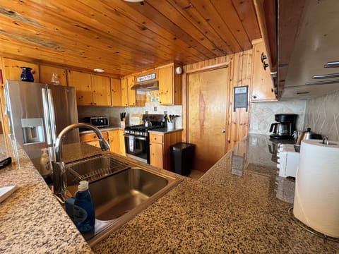 Everything you would need to host a large group! 