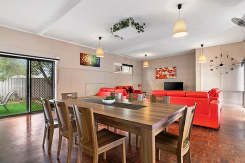 Open Plan Living/Dining Areas 
