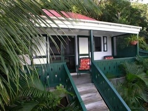 Exterior of Windwardside Guest Cottage