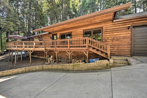 Pollock Pines Vacation Rental | 2BR | 2BA | Stairs Required | 1,510 Sq Ft
