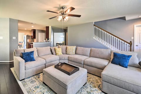 Conroe Vacation Rental | 3BR | 2.5BA | 2,400 Sq Ft | Stairs to Access