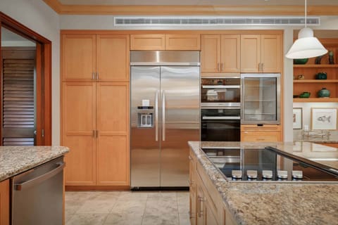 1708112985786-1007-5