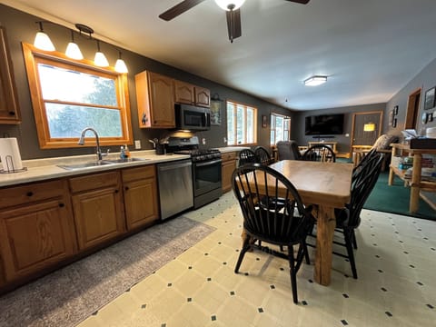 Open concept cabin with plenty of room.