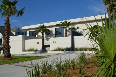 Outside of house from South Fletcher