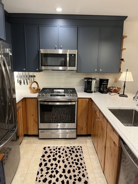 New kitchen fully equipped and stocked for entertaining