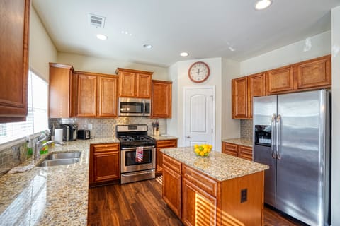 Fully supplied Kitchen with Coffee maker