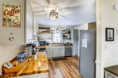 Kitchen | Cooking Basics | Keurig Coffee Maker