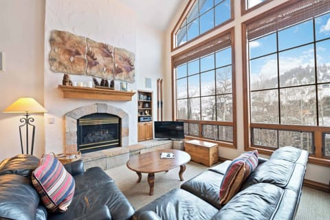 oxfordcourt-407-7424_52633312432_o