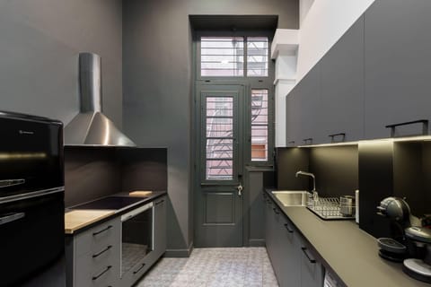 Fully equipped kitchen for ambitious chefs (1st floor)