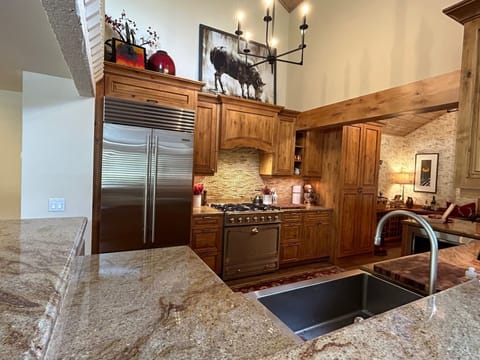 Gourmet Kitchen