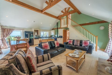 Beautiful, spacious living area